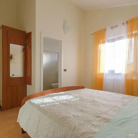 Βίλα Comfortable In Rovinj With Private Pool