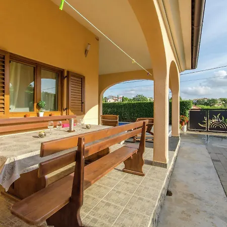 Comfortable In Rovinj With Private Pool * Rovinjsko Selo
