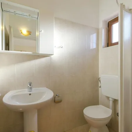 Βίλα Comfortable In Rovinj With Private Pool *